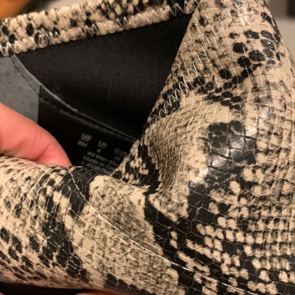 Franco Sarto Kortney Block‎ Heel Stretch Ankle Booties. Size 8 M snake print - Picture 9 of 9